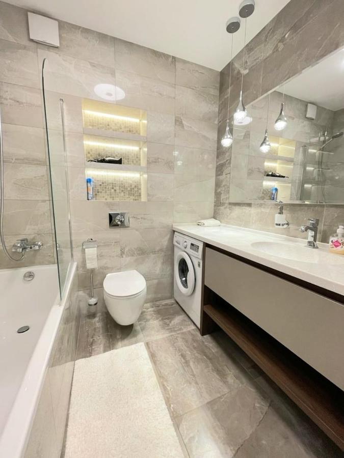 1 Room 60M2 Center Of Obolon Near River Side. 11 Floor Киев Екстериор снимка