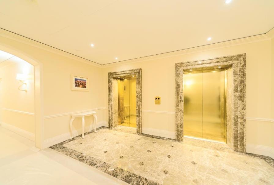 1 Room 60M2 Center Of Obolon Near River Side. 11 Floor Киев Екстериор снимка