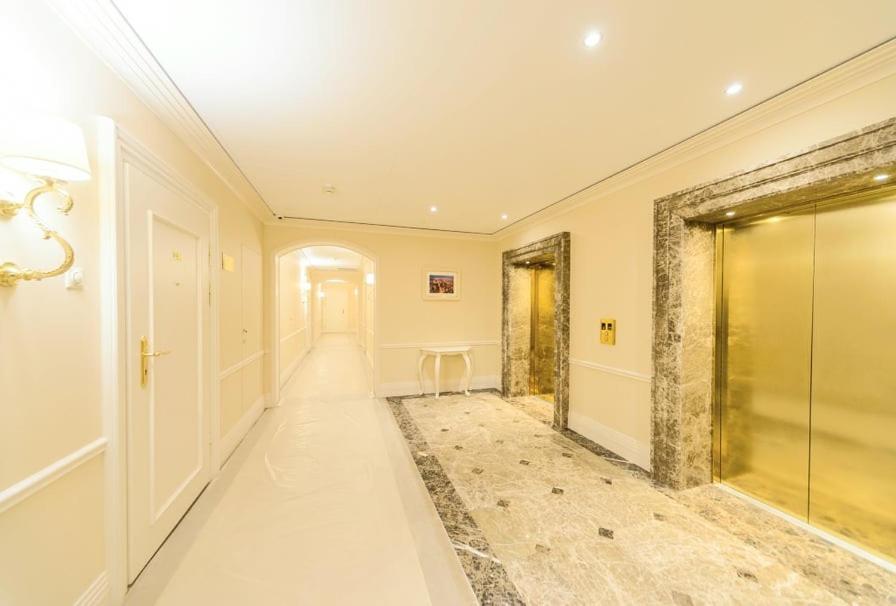 1 Room 60M2 Center Of Obolon Near River Side. 11 Floor Киев Екстериор снимка