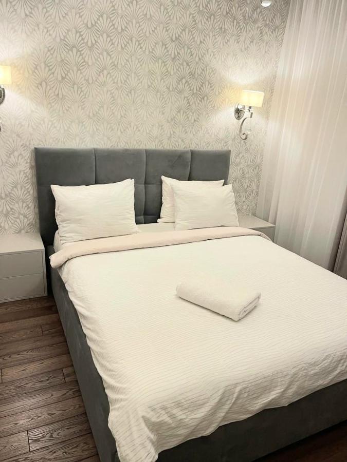 1 Room 60M2 Center Of Obolon Near River Side. 11 Floor Киев Екстериор снимка